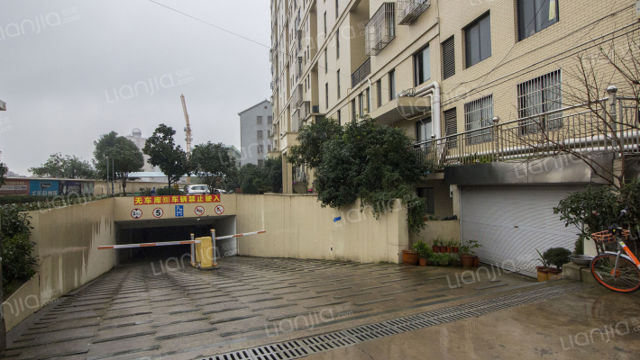 白云家园外景图