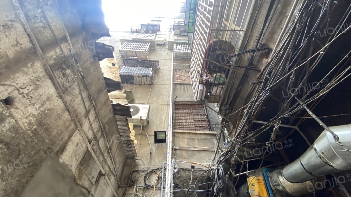 大古井街(原鑫元宾馆)外景图