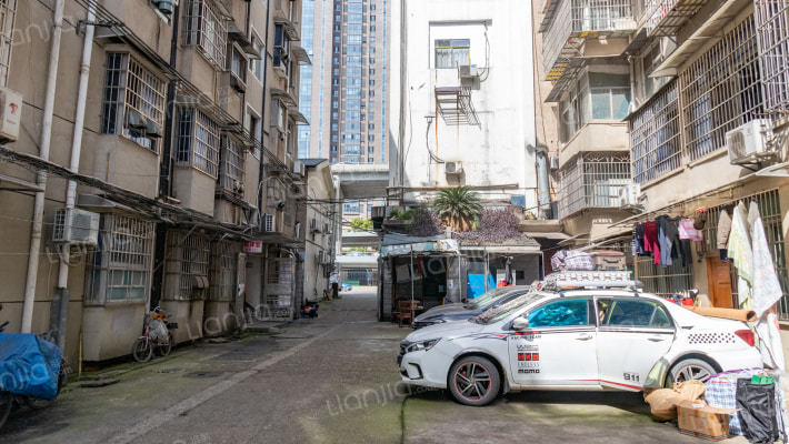 乡镇企业单位宿舍外景图