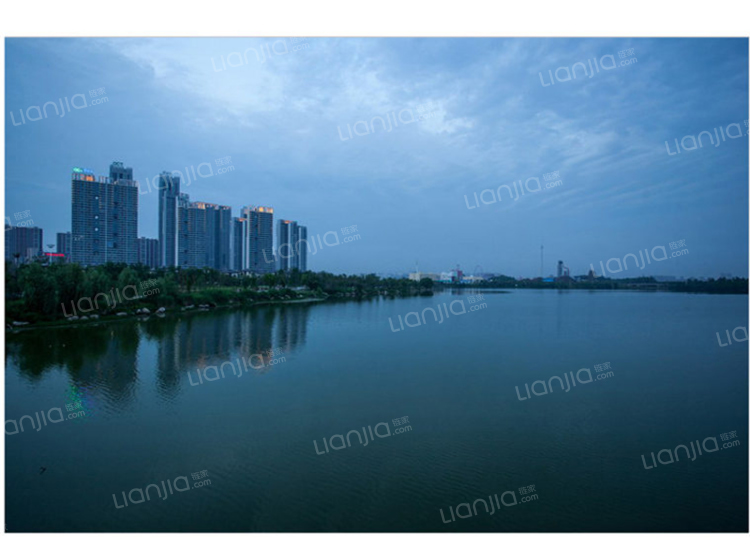 纯水岸东湖三期