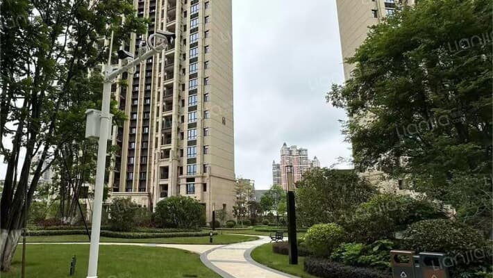 隆生榕溪花园外景图