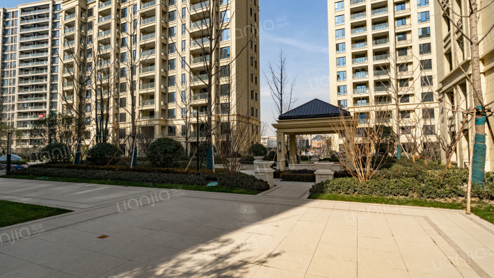 江畔名邸外景图