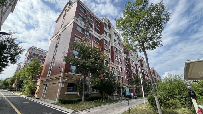 城建文苑外景图