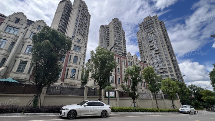 创佳金色峰景外景图