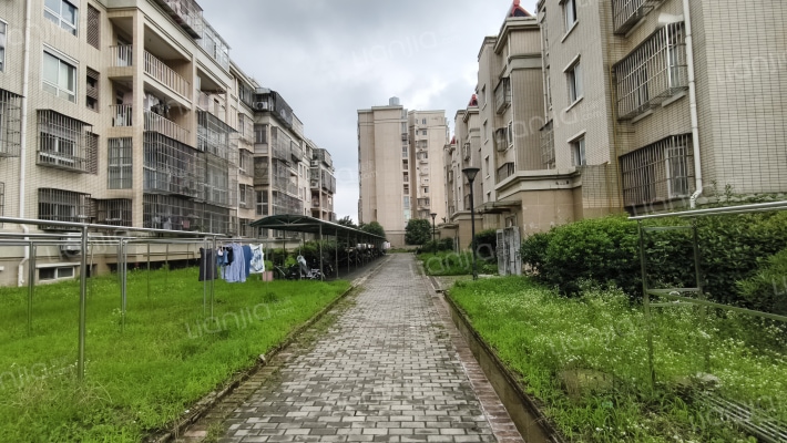 空港新苑外景图