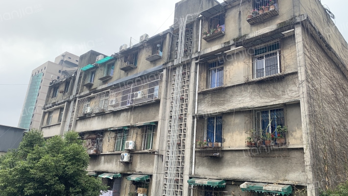 钟楼路25号外景图