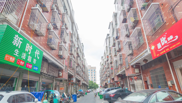 八角井小区外景图