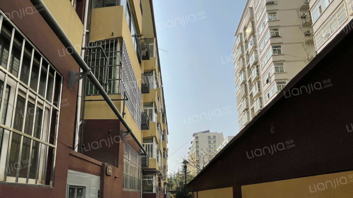 长安军供站小区外景图