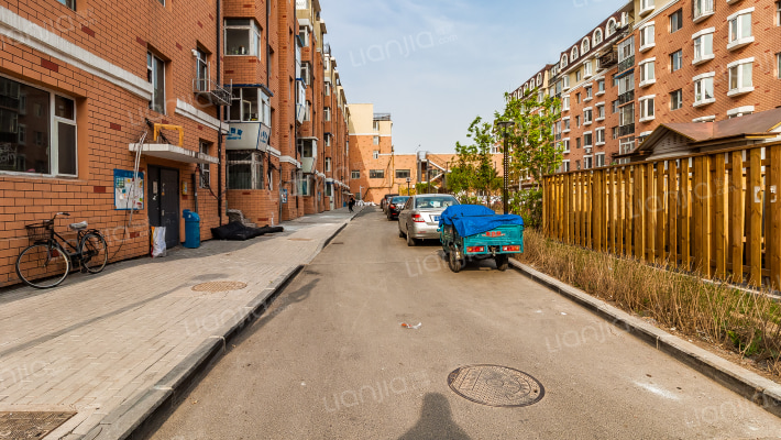 中峰花园小区外景图