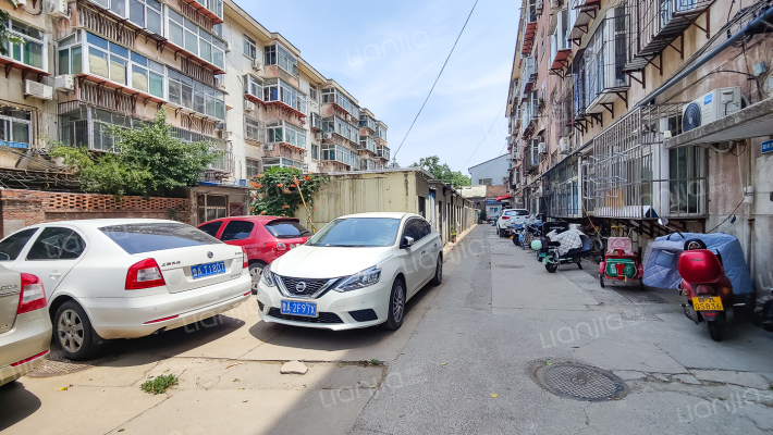 洪家楼南路18号外景图