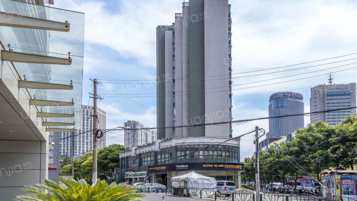 东方天伦大厦外景图