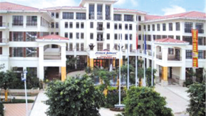 东方夏湾拿外景图