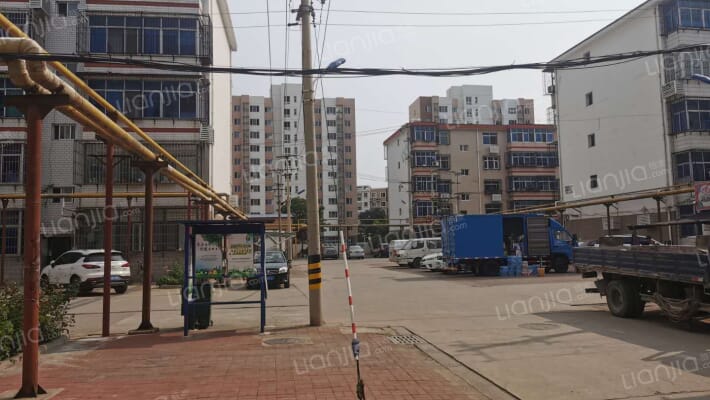 富华里小区外景图