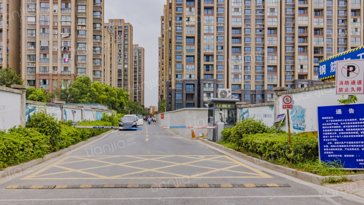 龙海骏景外景图