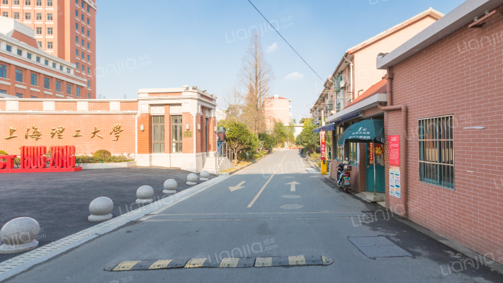 上理小区外景图