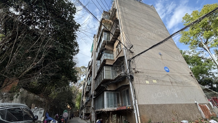 云南警官学院外景图