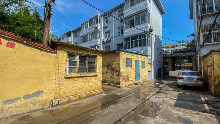 药材站宿舍外景图