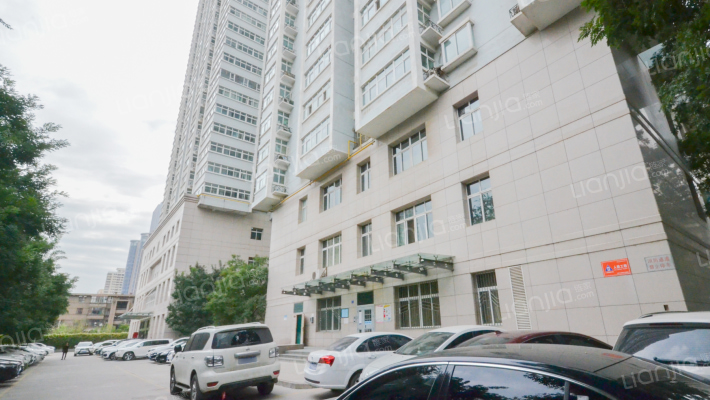 萃英门小区外景图