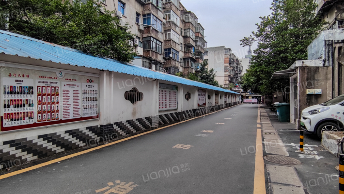 毛纺小区烟厂家属院外景图