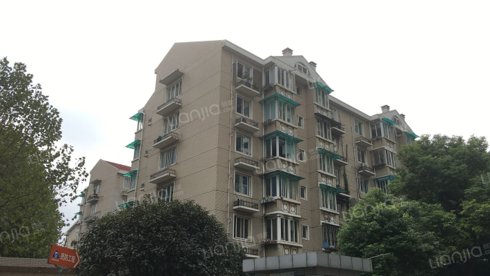 清江公寓外景图