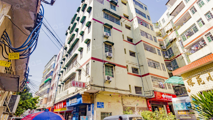 榕苑小区外景图