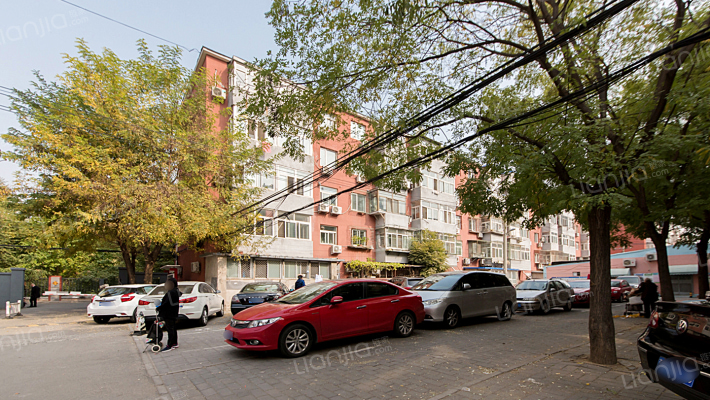 八里庄东里外景图