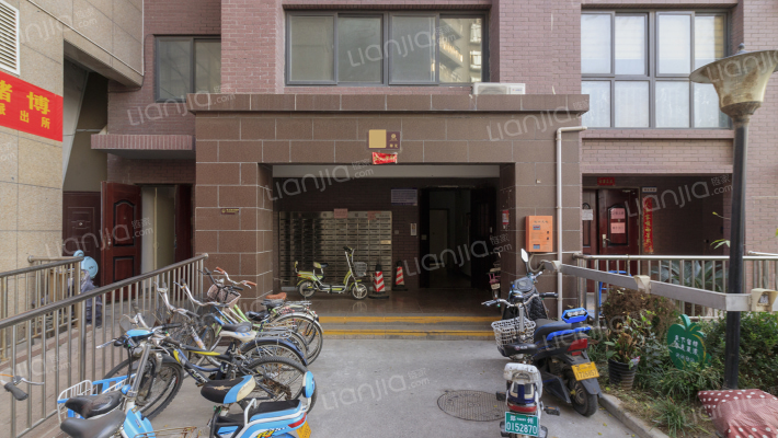 东峰听橹外景图