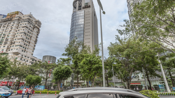 中烟工业大厦外景图