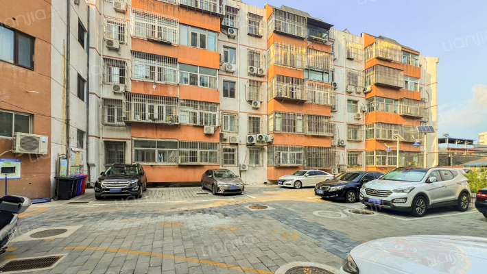 迎宾北路小区外景图