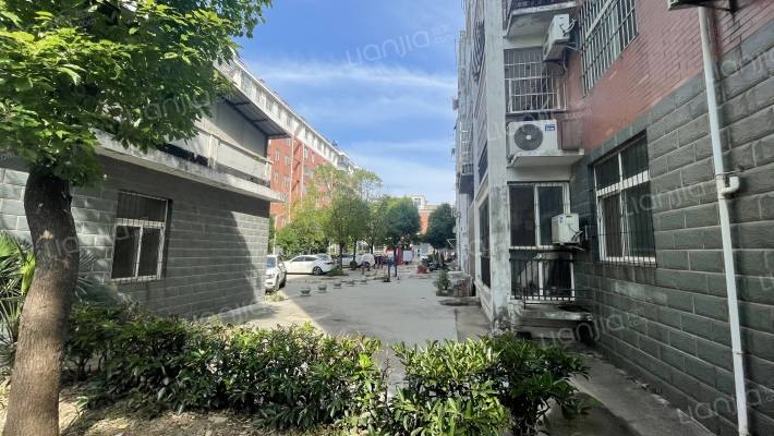 建新花园外景图