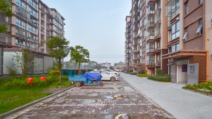 知行学府外景图