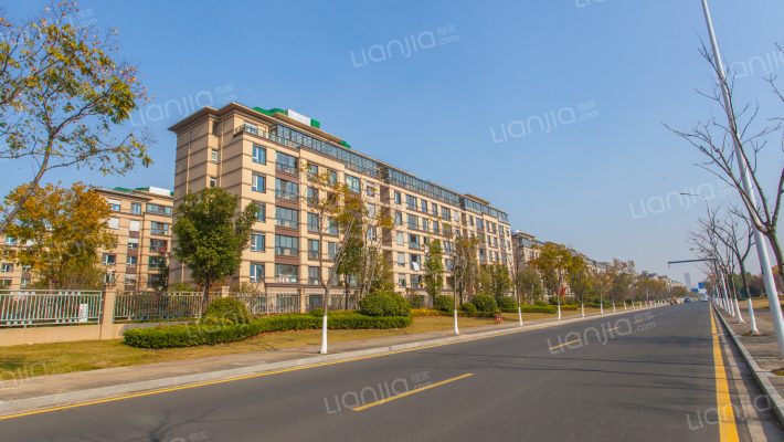 朗诗滨湖绿郡花园外景图