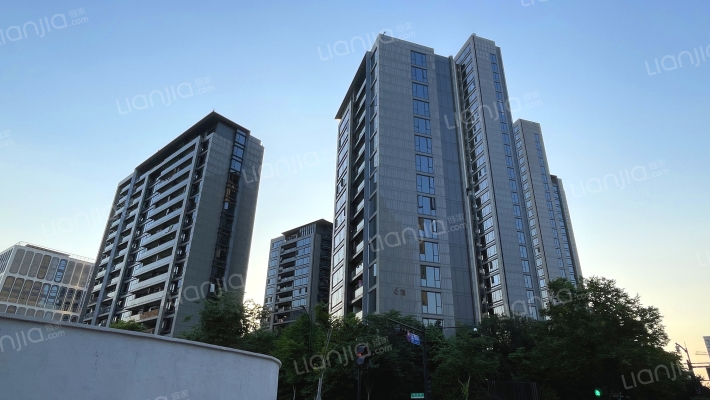 融创涌清府外景图