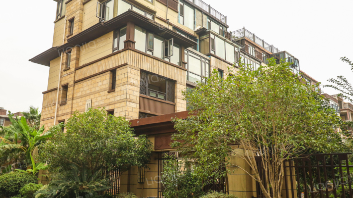 世茂大观一期南苑外景图