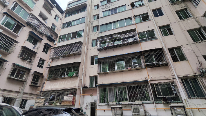 新城市花园外景图