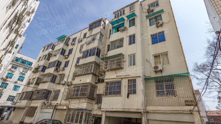 言桥小区外景图