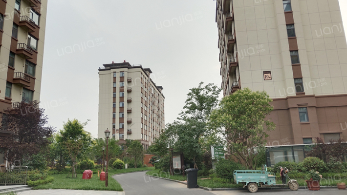 新正泰世茂府外景图