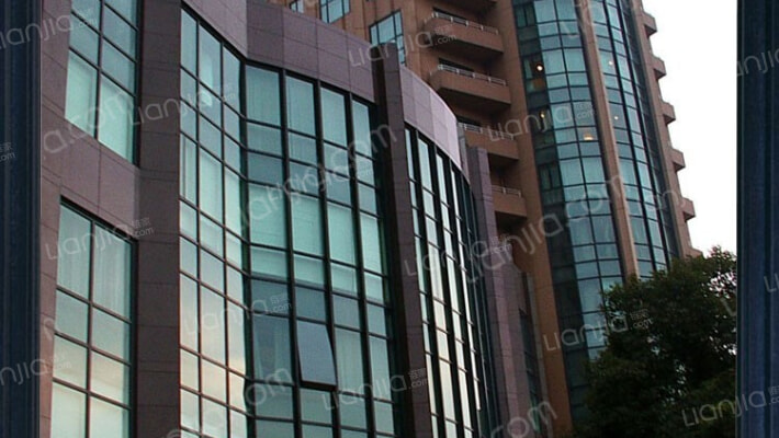 东亚公寓外景图