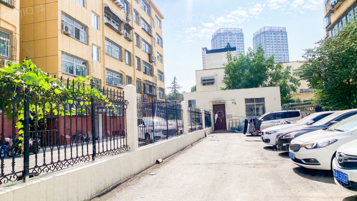 佳宝路9-2号外景图