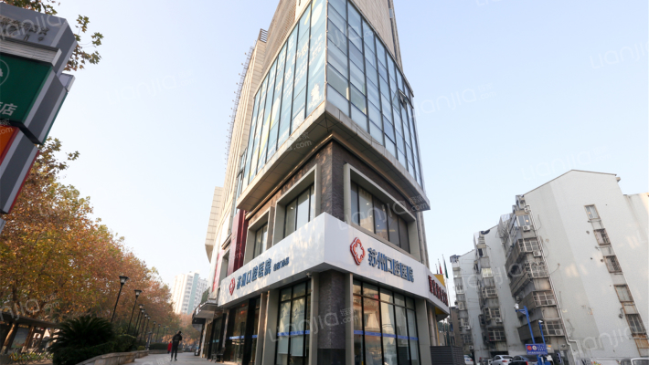 巴黎春天百货外景图