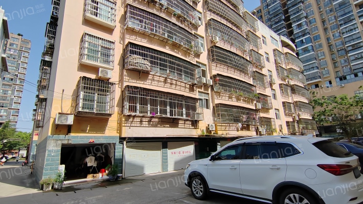 奥兴小区外景图