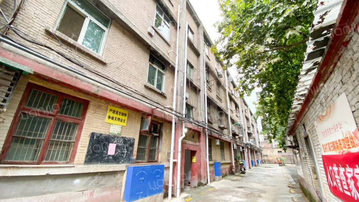 机勘家属院外景图