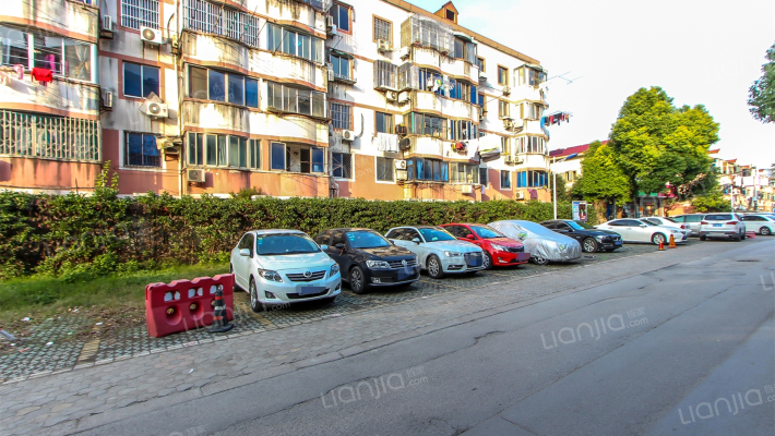 东港新村外景图