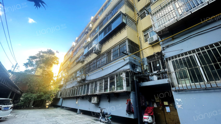 南北丹凤街外景图