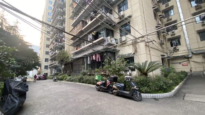 康德大厦外景图