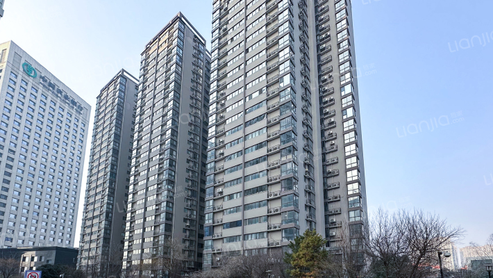 地电广场外景图