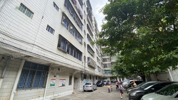 琼山区建设局职工宿舍外景图