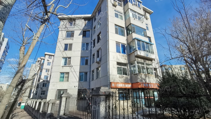 34中一二九街外景图