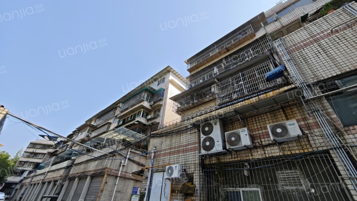 天庆公寓外景图