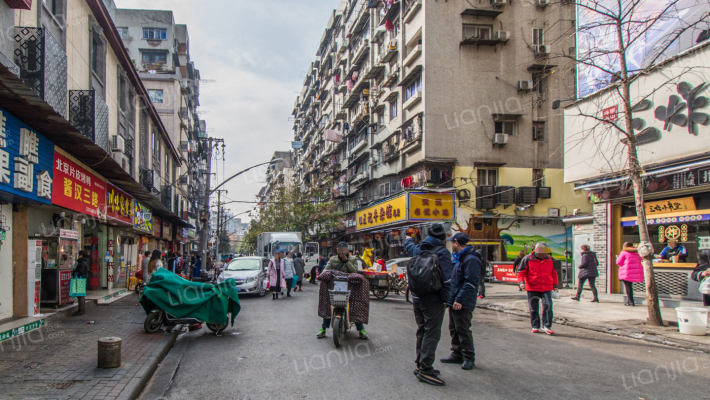 俊华大厦外景图